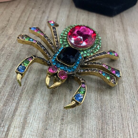 Spider Vintage Style Crystal Multi Colored Gold Tone Brooch Pendant - Picture 3 of 6